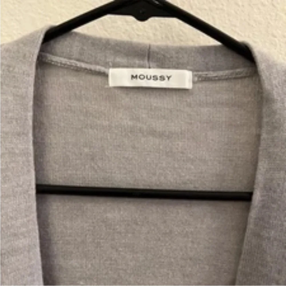 NWOT Moussy Vintage Persuasive V Neck Knit Cardigan - Picture 4 of 6